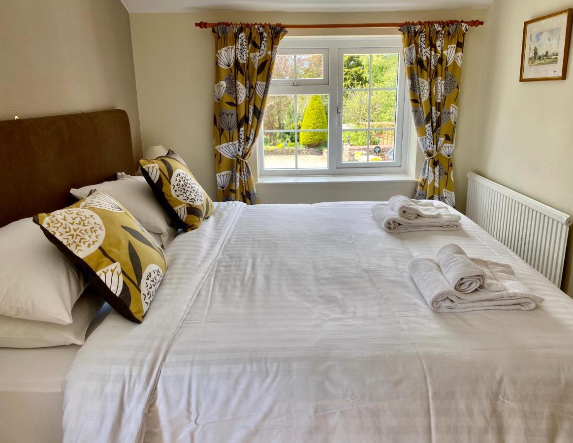 Plumpton Court Hotell Nawton Exteriör bild