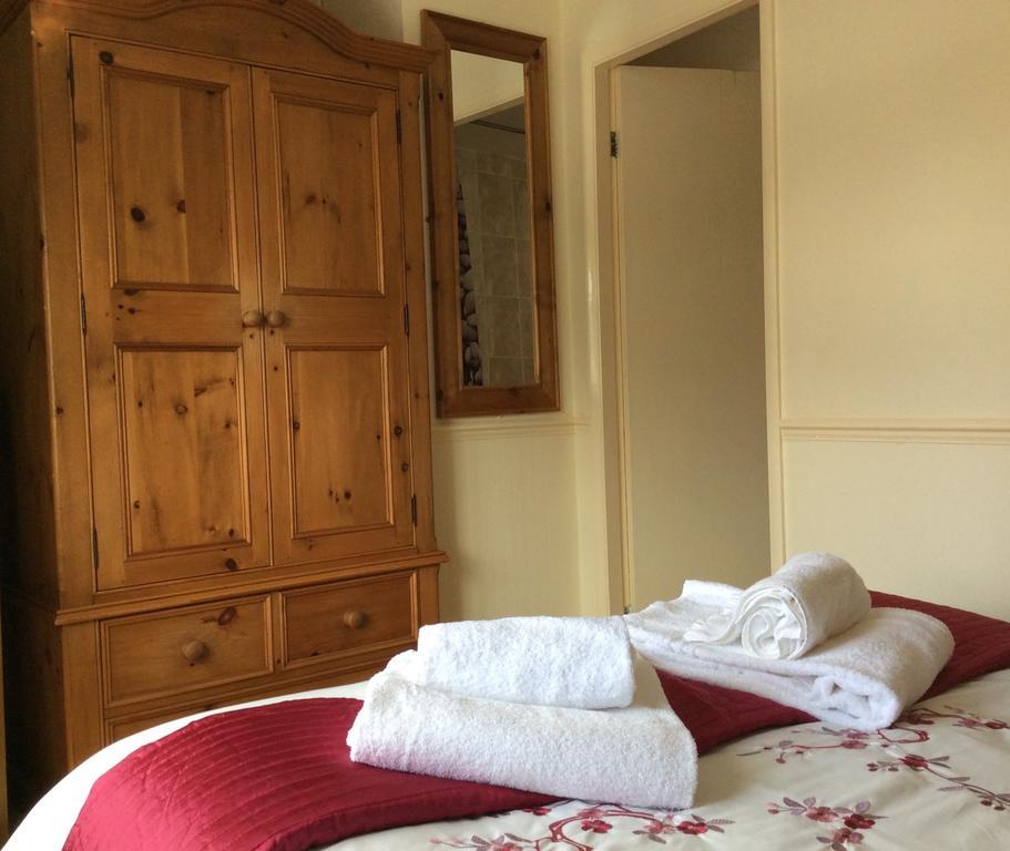 Plumpton Court Hotell Nawton Exteriör bild