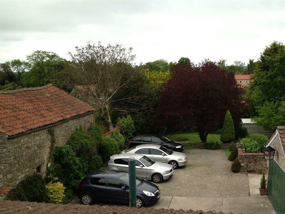 Plumpton Court Hotell Nawton Exteriör bild